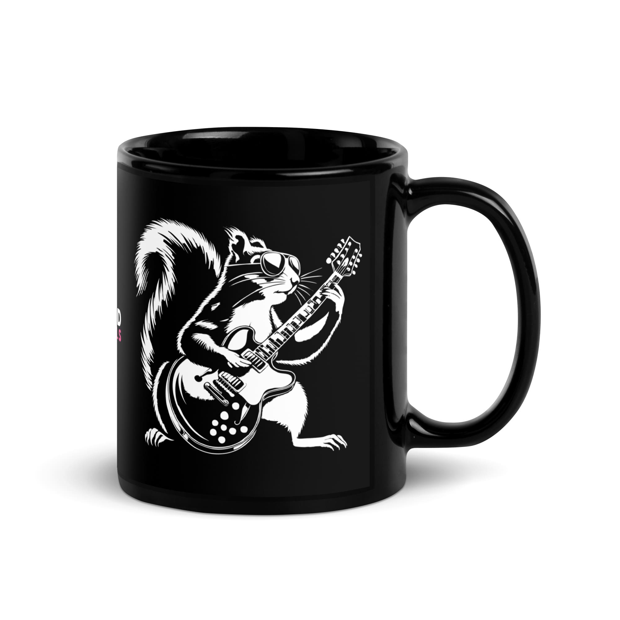 Eine Kaffeetasse mit einem Eichhörnchen, das Gitarre spielt. Das Design verbindet die Liebe zur Natur mit der Leidenschaft für Musik, ideal für einen energievollen Morgen. Soundanimals