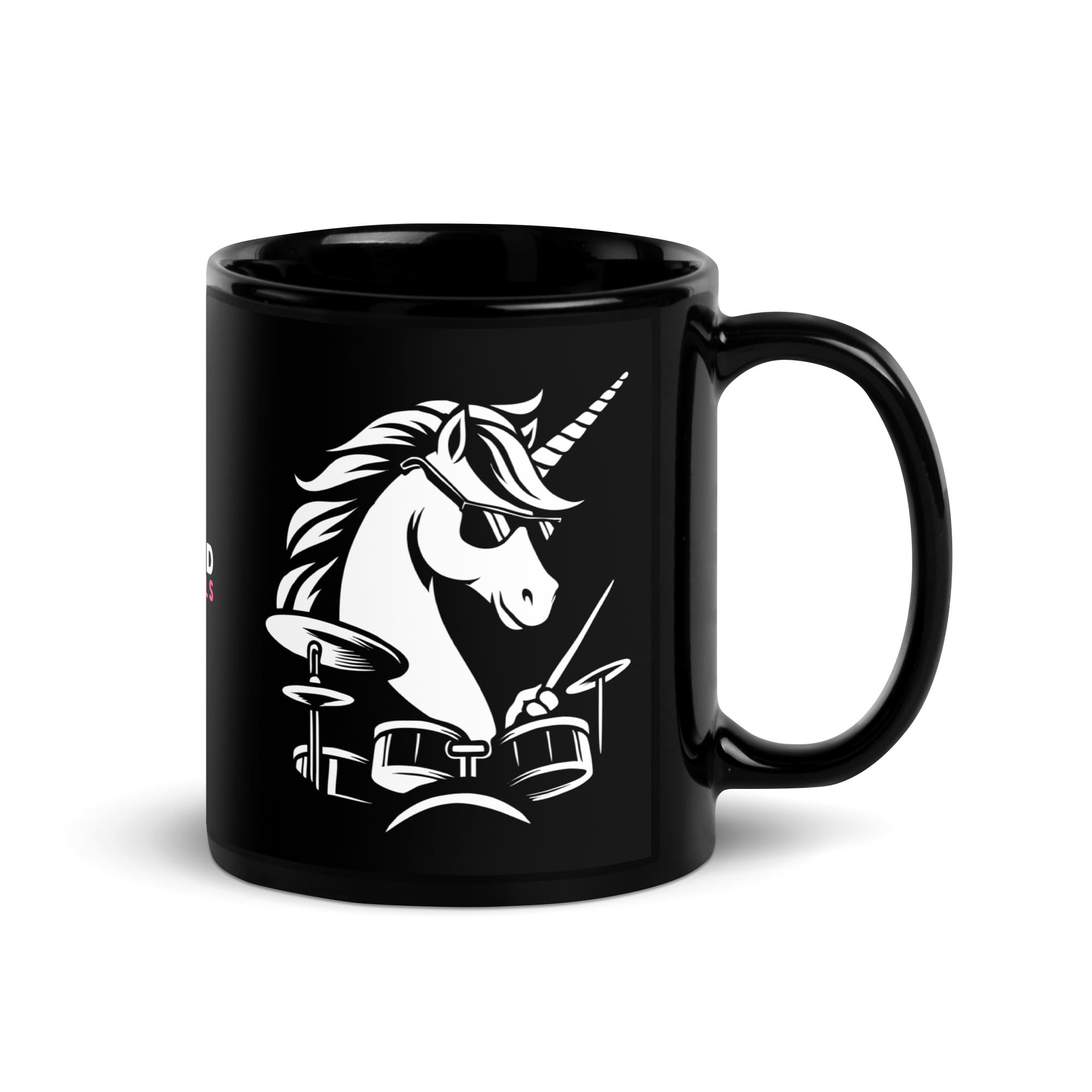 Eine Kaffeetasse mit einem Einhorn, das Schlagzeug spielt. Das Design kombiniert Musik und Magie, ideal für Morgenmenschen, die nach Inspiration suchen und Musik und Mythen lieben. Marke Soundanimals.