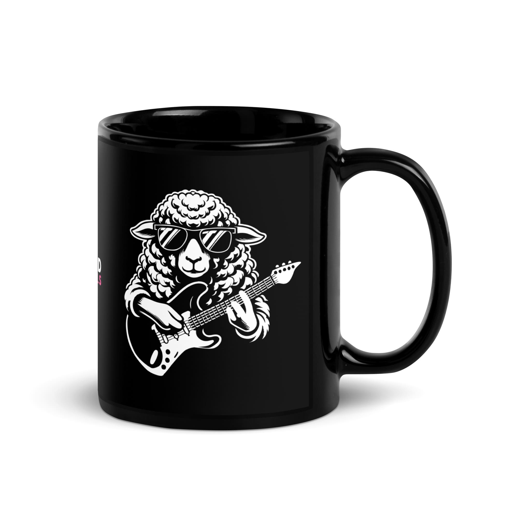 Eine Kaffeetasse mit einem Schaf, das Gitarre spielt. Das Design verbindet ländliche Ruhe mit musikalischer Freude, ideal für einen besinnlichen Morgen. Marke Soundanimals.